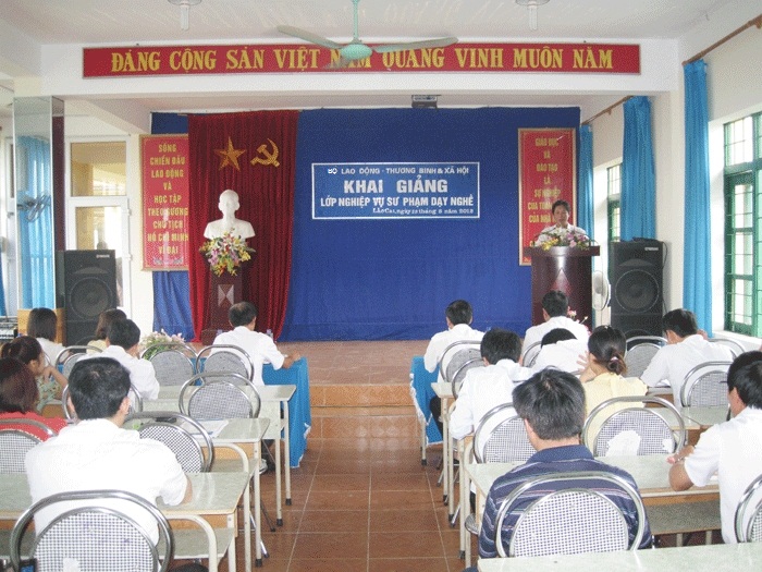 nghiep-vu-su-pham-day-nghe.jpg